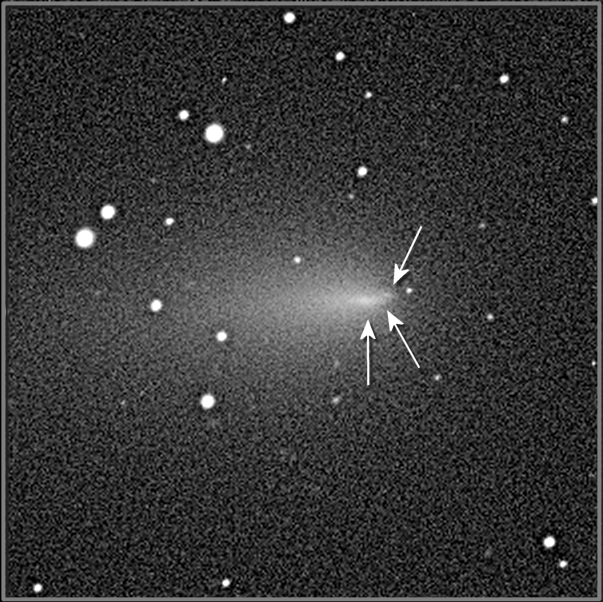 Fragmentation of comet C/2019 Y4 (ATLAS), photographed on April 11, 2020 remotely from Mayhill, New Mexico (José J. Chambó)