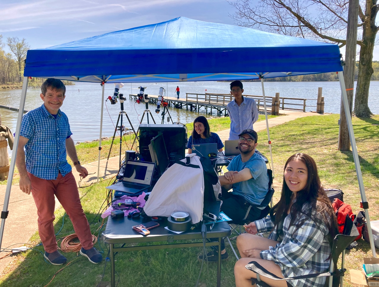 Un equipo del experimento CATE 2024