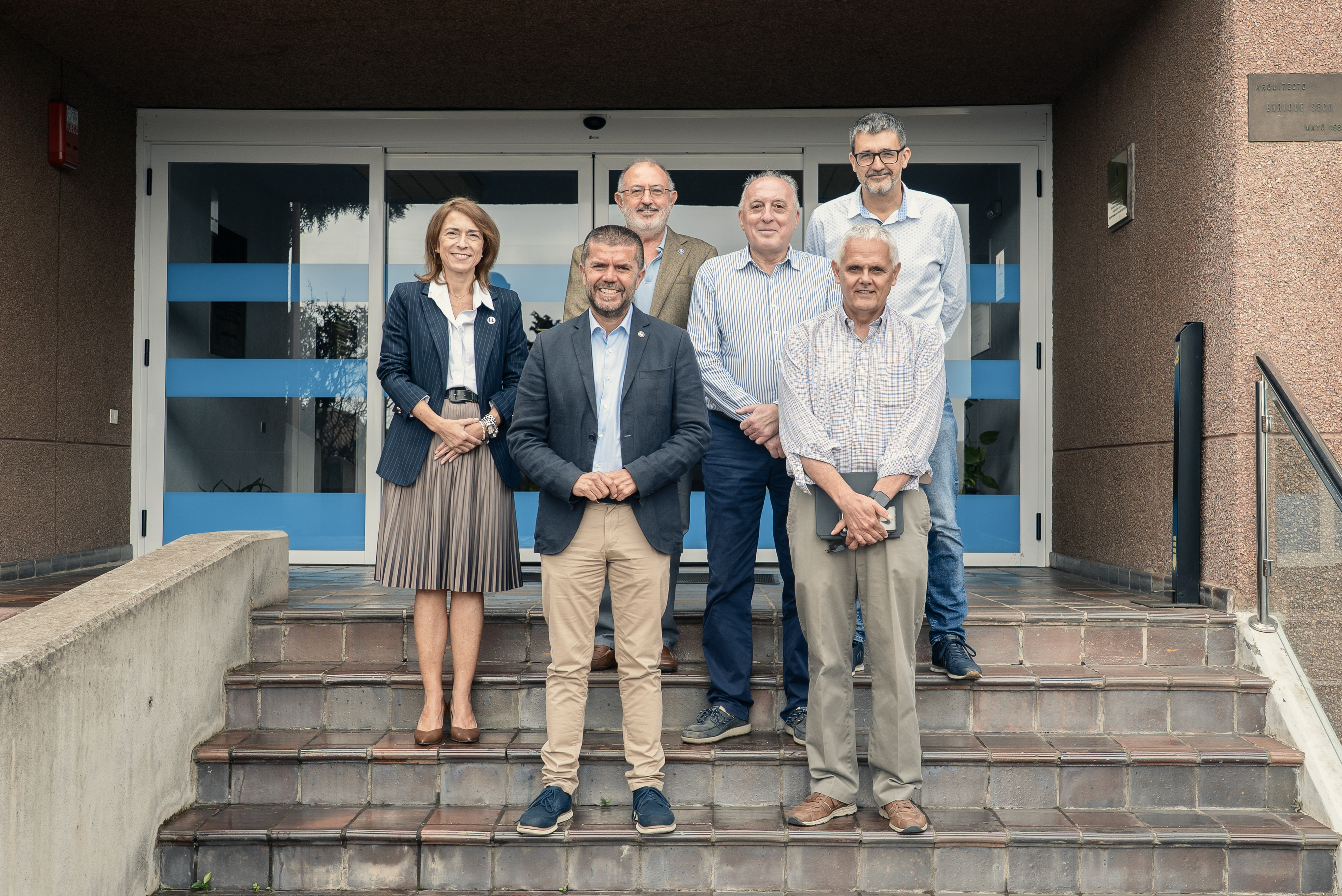 Visita del rector de la ULL a la sede del IAC