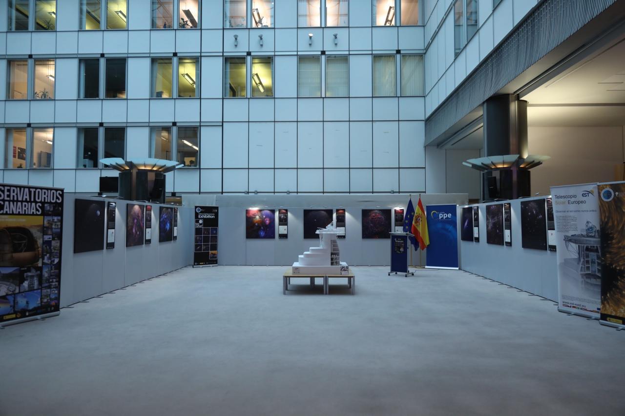 Exhibition "100 square moons" and model of the future European Solar Telescope in the European Parliament