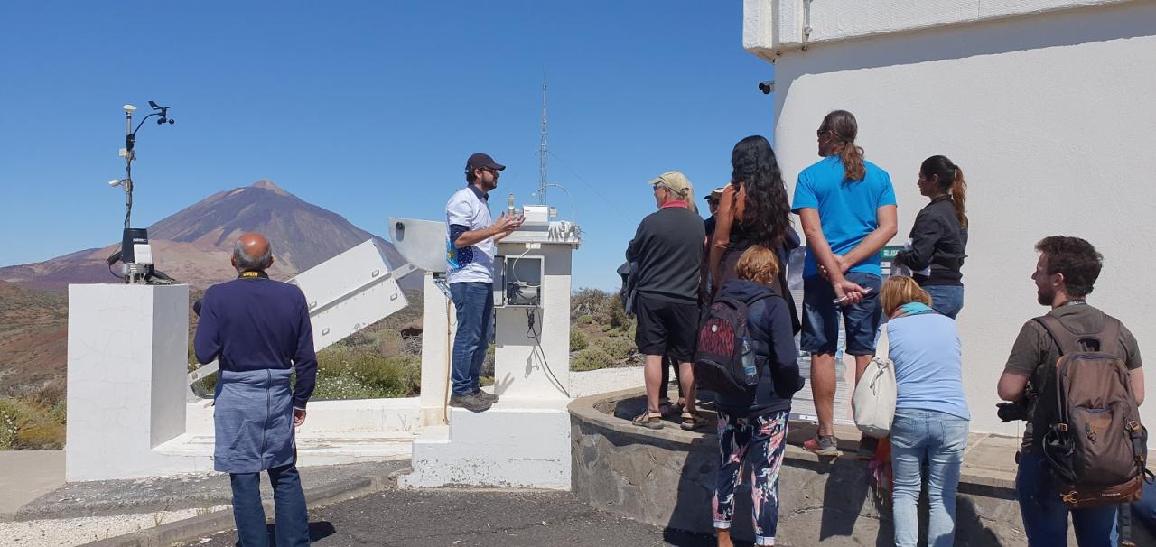 Paul Beck (IAC) durante las Jornadas de Puertas Abiertas 2019 en el Observatorio del Teide. Crédito: IAC. 