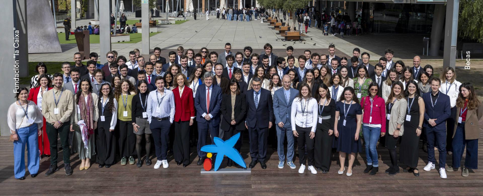 El evento de entrega de becas