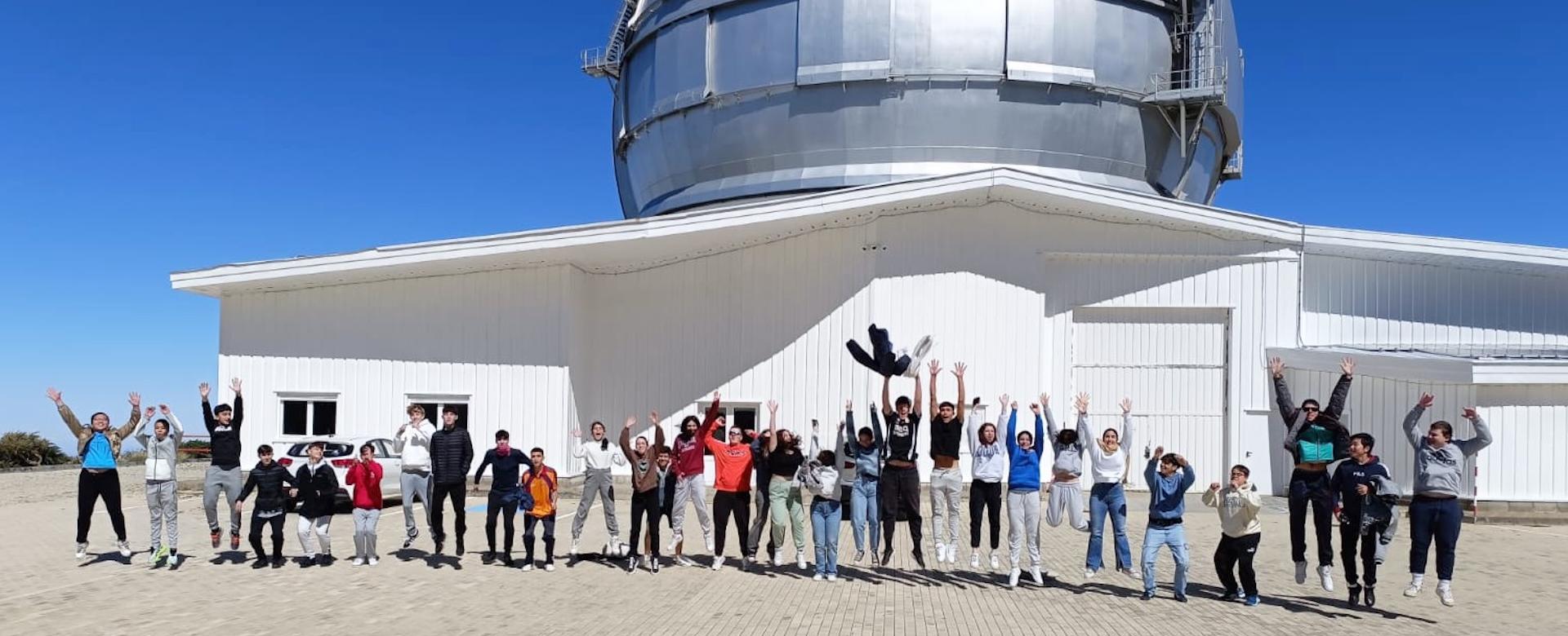 4th ESO students from the Santo Domingo de Guzmán school in La Palma during their visit to the GTC as part of the “Nuestr@s Alumn@s y el ORM” program. 4th ESO students from the Santo Domingo de Guzmán school in La Palma during their visit to the GTC as part of the “Nuestr@s Alumn@s y el ORM” program.