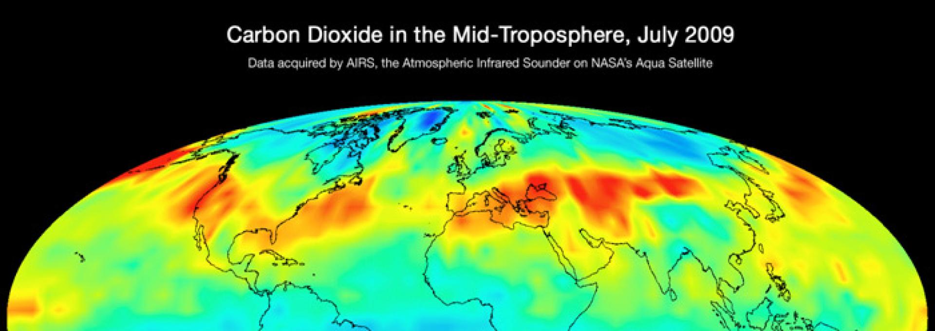 Mapa de la cantidad de CO2 en la troposfera media en julio de 2009. Crédito: C. Thompson, JPL.