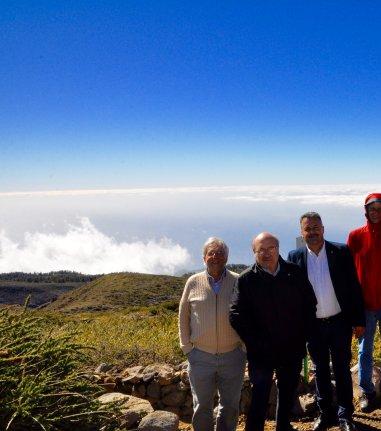 Representantes del TMT visitan el IAC y sus observatorios