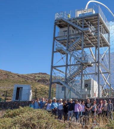 Estrellas de la literatura ‘tocan el cielo’ en el Observatorio de La Palma