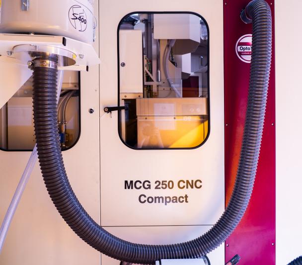  Generadora Optotech MCG 250