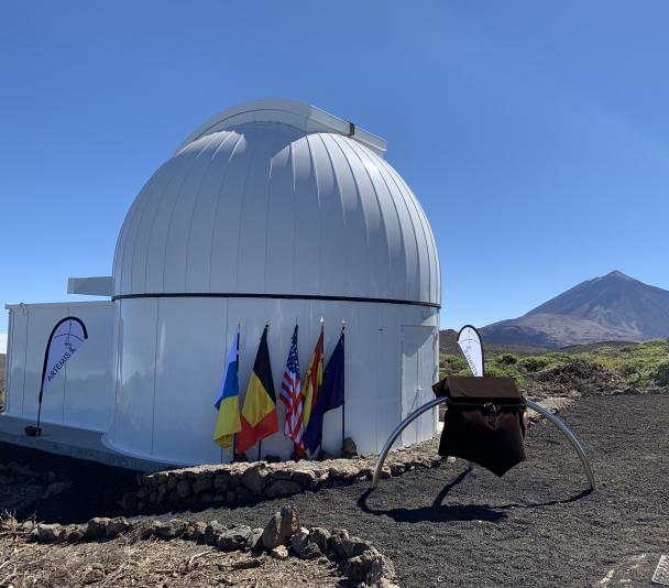 Artemis telescope, from the Speculoos network, at the Teide Observatory, before its inauguration. Artemis telescope, from the Speculoos network, at the Teide Observatory, before its inauguration.