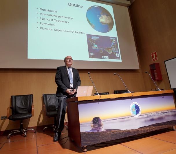 Rafael Rebolo during the talks prior to the inauguration of Artemis.