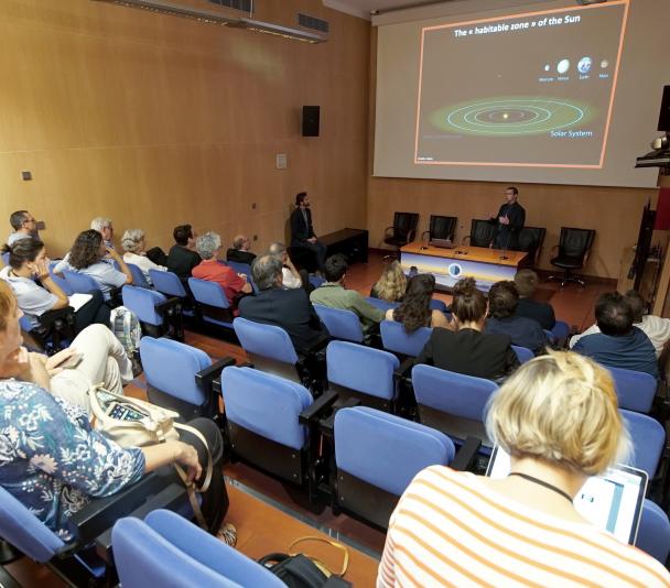 Michael Gillon and Julien de Wit during the talks prior to the inauguration of Artemis. 