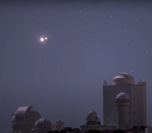 Timelapse del perfil del Observatorio del Teide y la conjunción de Júpiter y Saturno Conjunción en el Observatorio del Teide