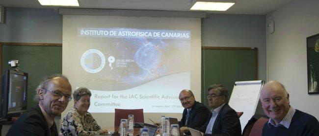Meeting of the Advisory Research Commission of the IAC. From left to right: Christoffel Waelkens, Catherine Pilachowski, Rafael Rebolo, Álvaro Giménez y Malcolm Longair. Credit: IAC.