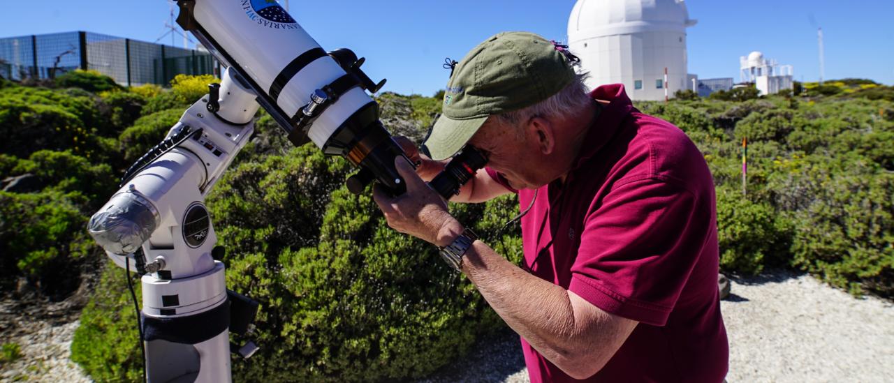 Wayne Rosing, during a solar observation in the Teide Observatory
