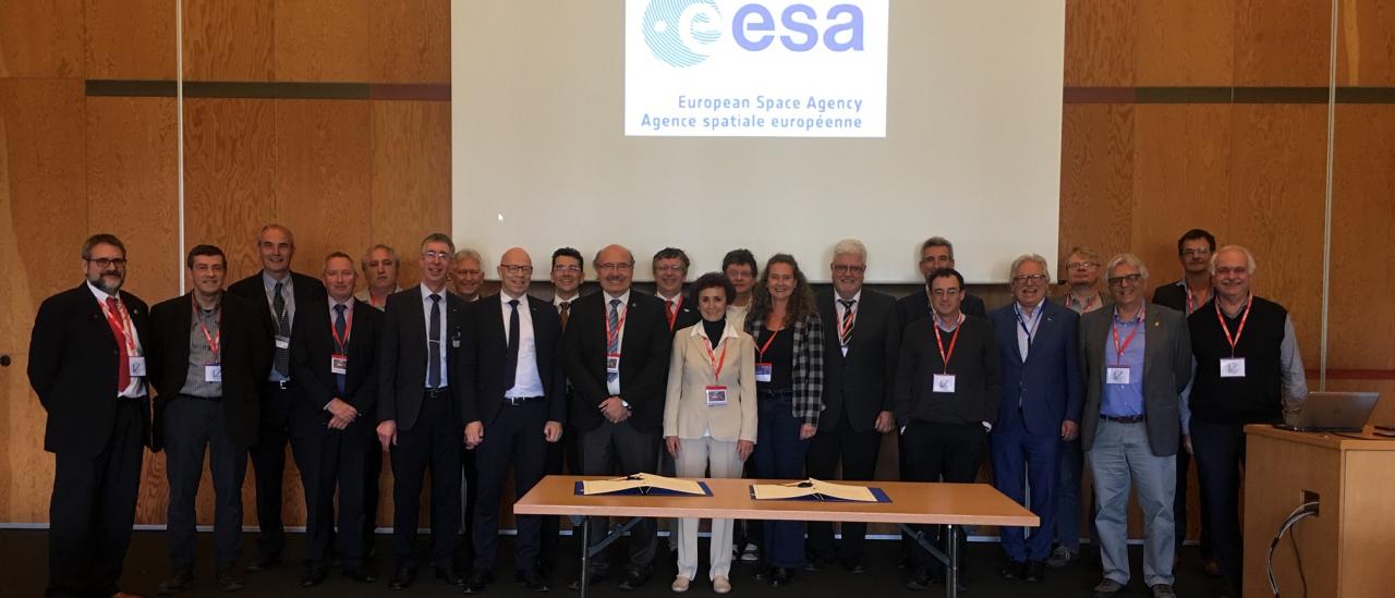 Members of the CCI and ESA personnel, in Noordwijk (Netherlands) 