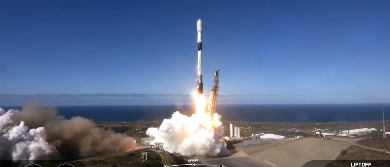 Falcon 9 de SpaceX con el satélite ALISIO-1