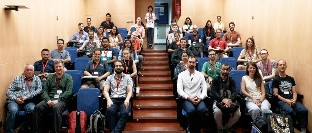 Attendees at the Solar MHD (UKUS 7) conference held in the Aula at the IAC headquarters in La Laguna