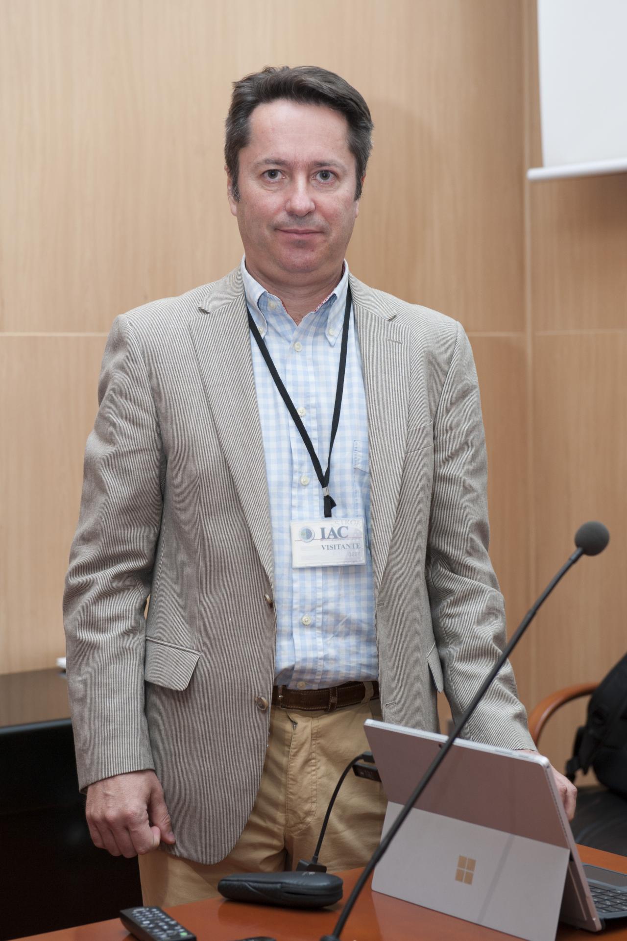Ignacio Cirac, during his seminar at the IAC. Credit: Miguel Briganty, SMM (IAC).