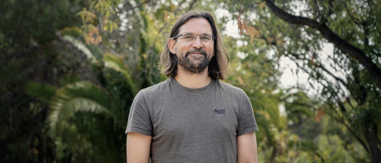 PROF. JENS CHLUBA
