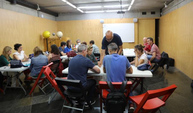 Docentes durante uno de los talleres en el MCC