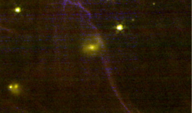 Volutas en el halo de la Nebulosa del Anillo