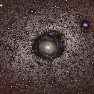 Imagen profunda de la galaxia gigante Malin 2