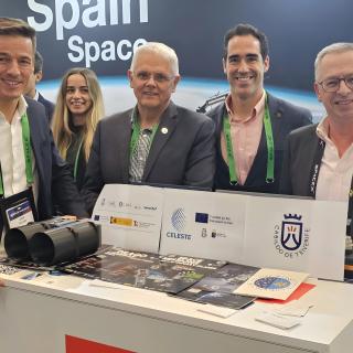 De izquierda a derecha, José Alonso Burgal, gestor; Valentín Martínez Pillet, director del Instituto de Astrofísica de Canarias (IAC); Alfonso Ynigo Rivera, ingeniero de sistemas; y Álex Oscoz, jefe del Departamento e investigador principal de IACTEC Espacio, durante su participación en el Space Symposium 2026.
